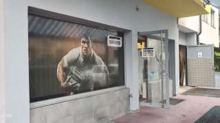 Schaufensterbeschriftung Sikkens Center Basel